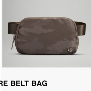 Everywhere Belt Bag- camo